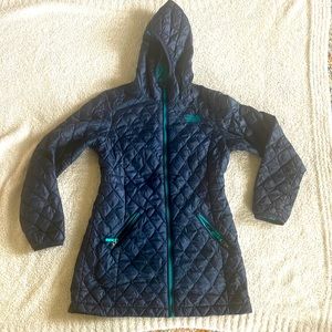 The North Face Thermoball Hooded Parka Size M(10/12)